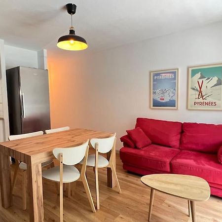 T3 Centre Ville Avec Parking, Balcon Et Wifi. 5P. Cauterets Luaran gambar