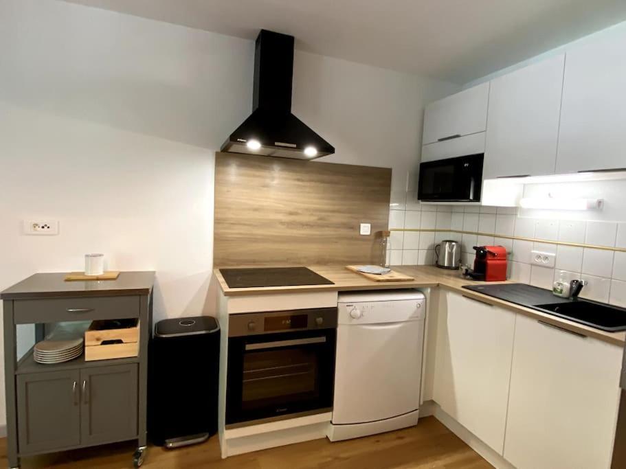 T3 Centre Ville Avec Parking, Balcon Et Wifi. 5P. Cauterets Luaran gambar