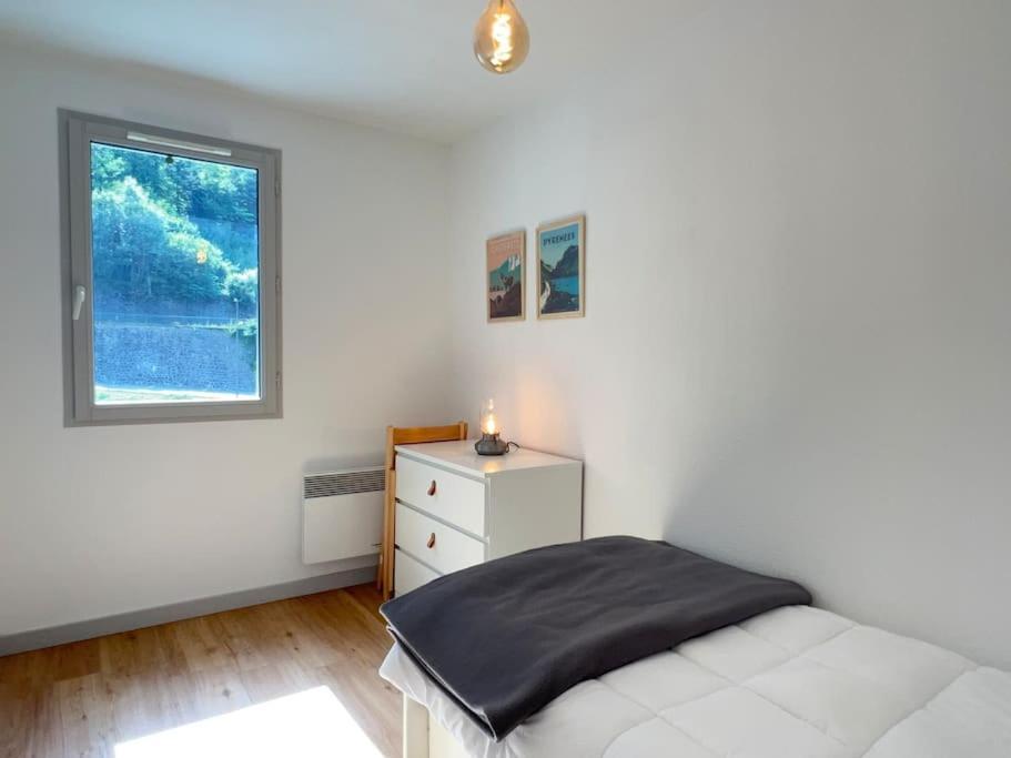 T3 Centre Ville Avec Parking, Balcon Et Wifi. 5P. Cauterets Luaran gambar